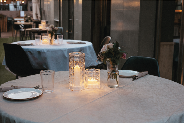 Des solutions efficaces pour décorer la terrasse de votre établissement.