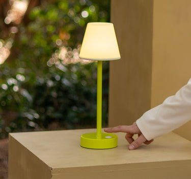 LAMPE DE TABLE LOLA SLIM 30 VERT CITRON