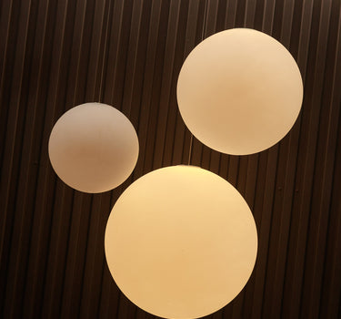 LAMPE PENDANTE SPHÉRIQUE AVEC CÂBLE PIANETA