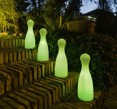 LAMPE EN FORME DE QUILLE POL